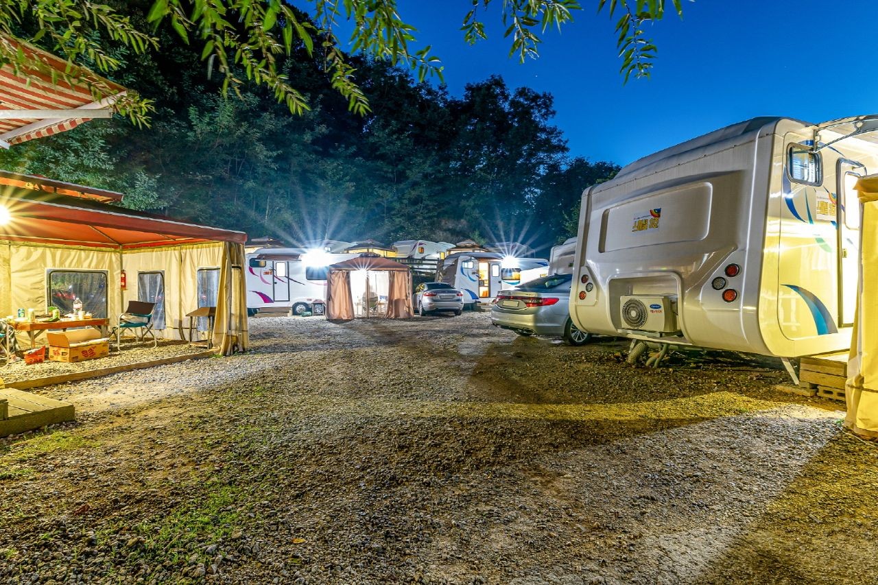 천안 무지개캠핑장